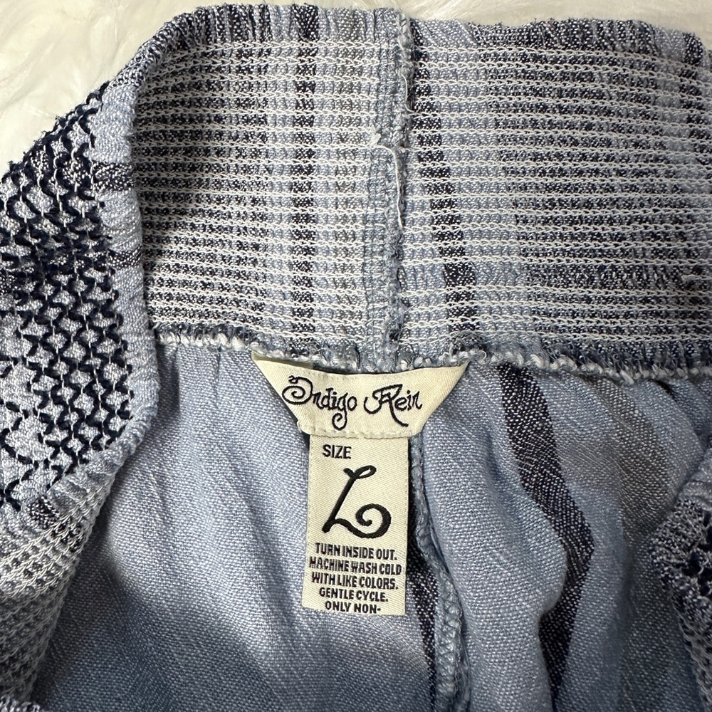 Gray Striped Wide Leg Pants - Picture 4 of 8